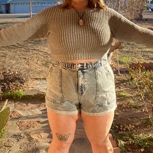 Gray knit cropped sweater